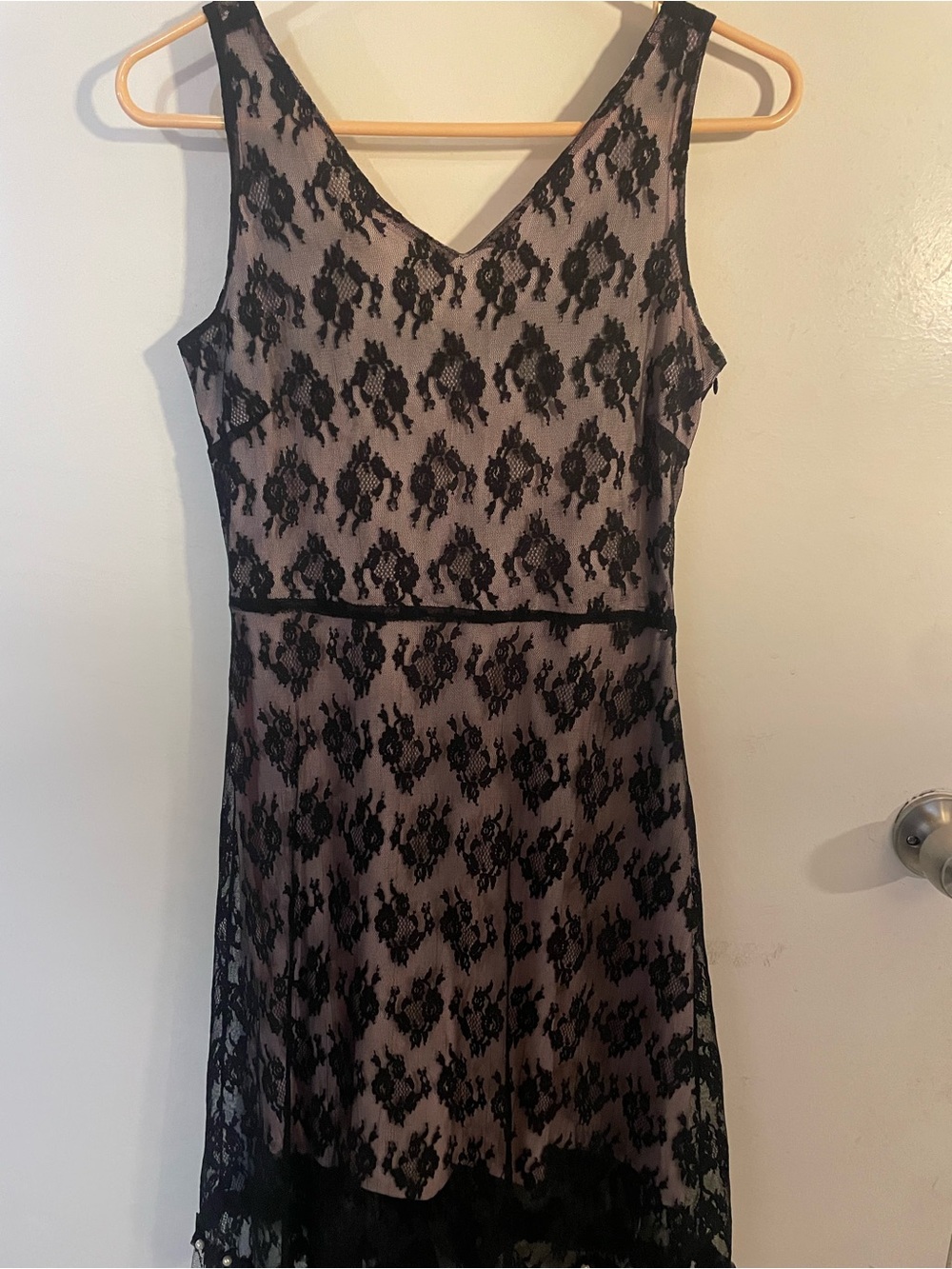 Vintage Black Lace Overlay Sleeveless V-Neck Dress
